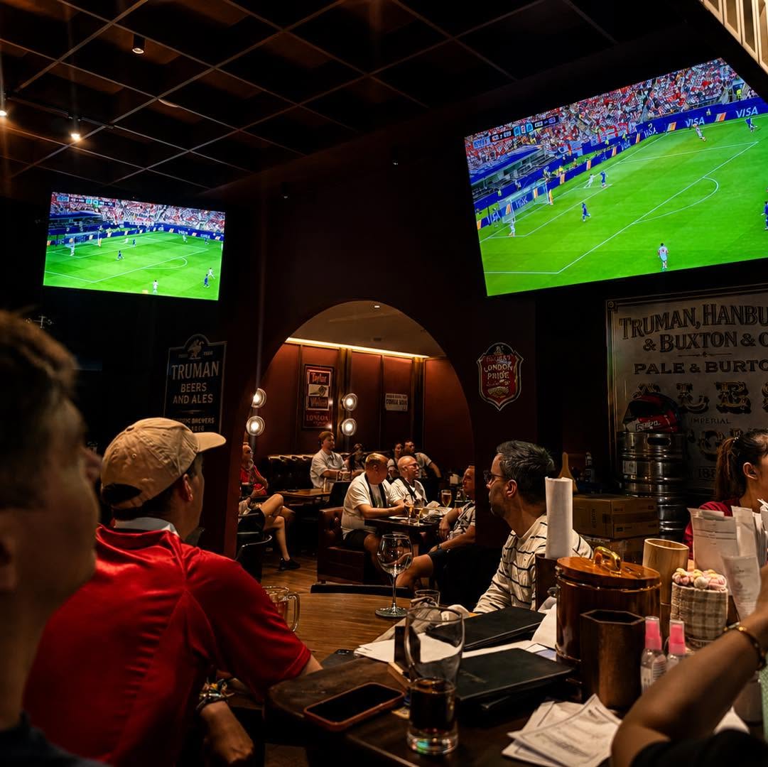 The Shakespeare terrace full of sports fans