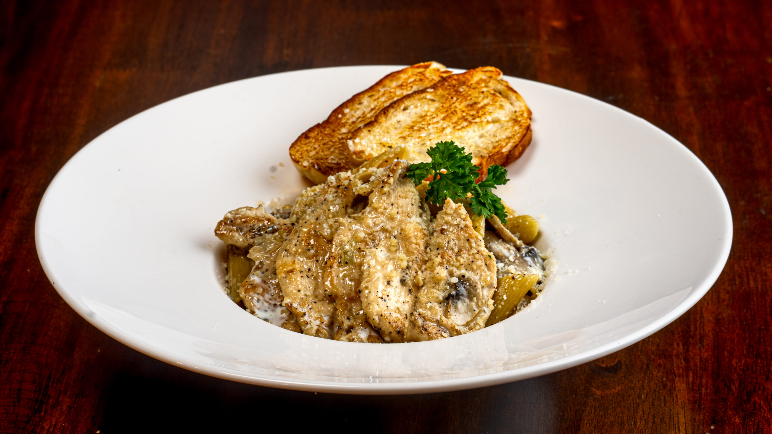 Chicken Alfredo at The Shakespeare